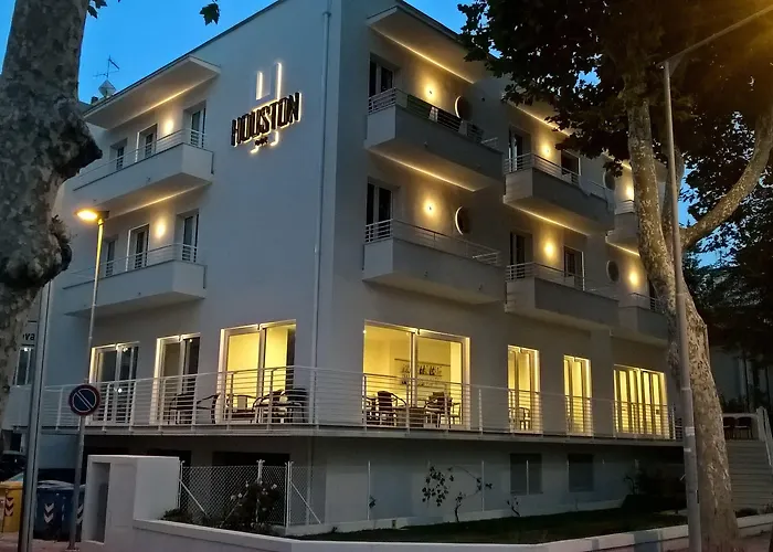 מלון Houston 3*